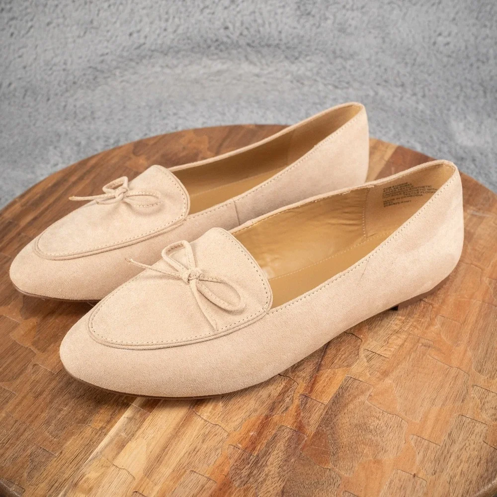 J. Crew Women's Light Khaki Loafers Flats Comfort Shoe with Bow - Size 7.5